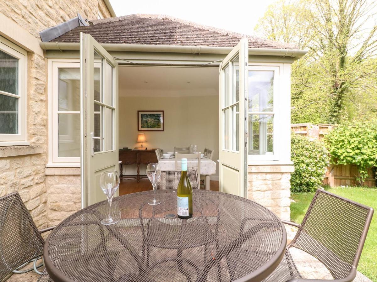 3 Painters Field Villa Cirencester Exterior photo