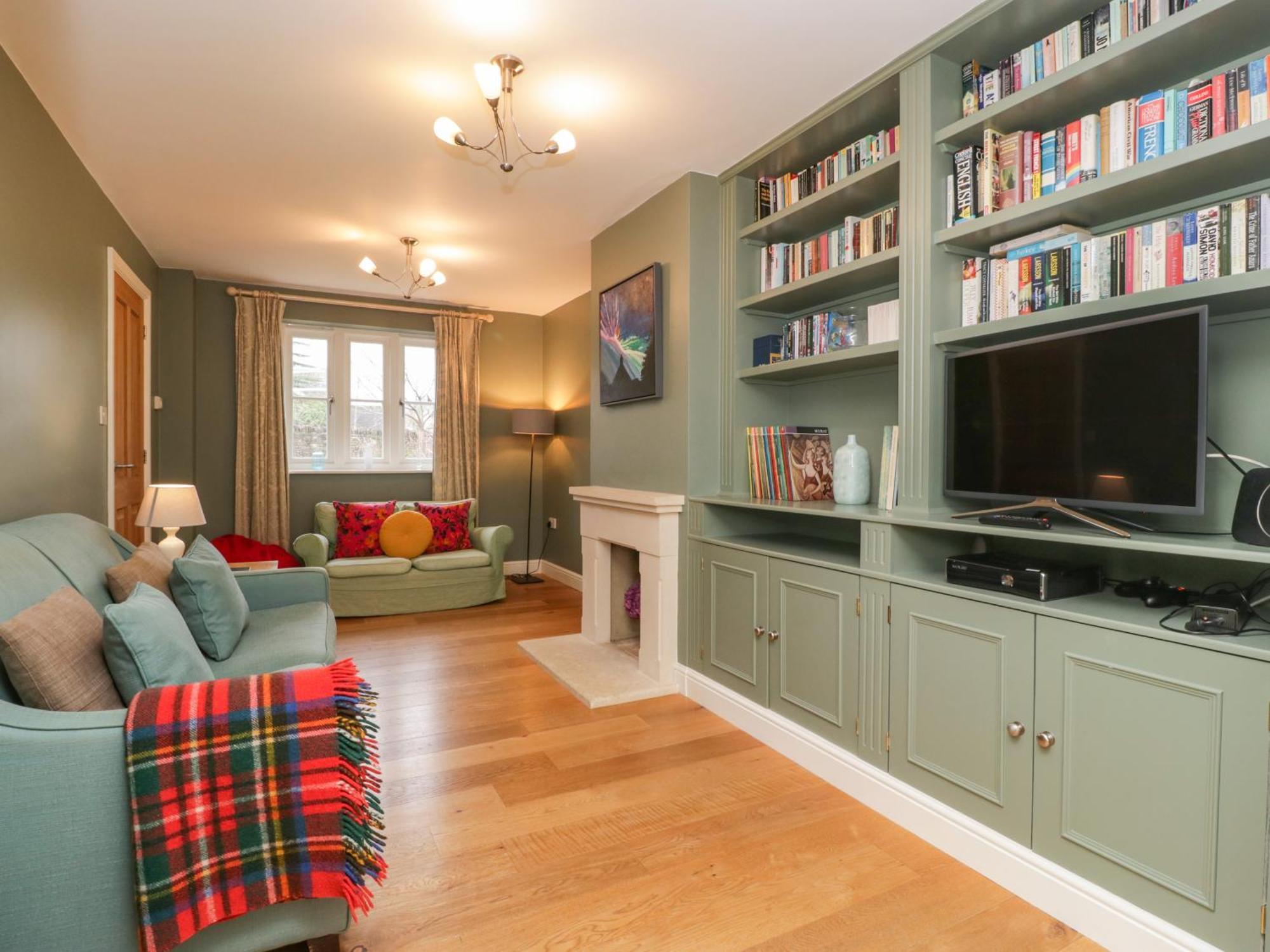3 Painters Field Villa Cirencester Exterior photo